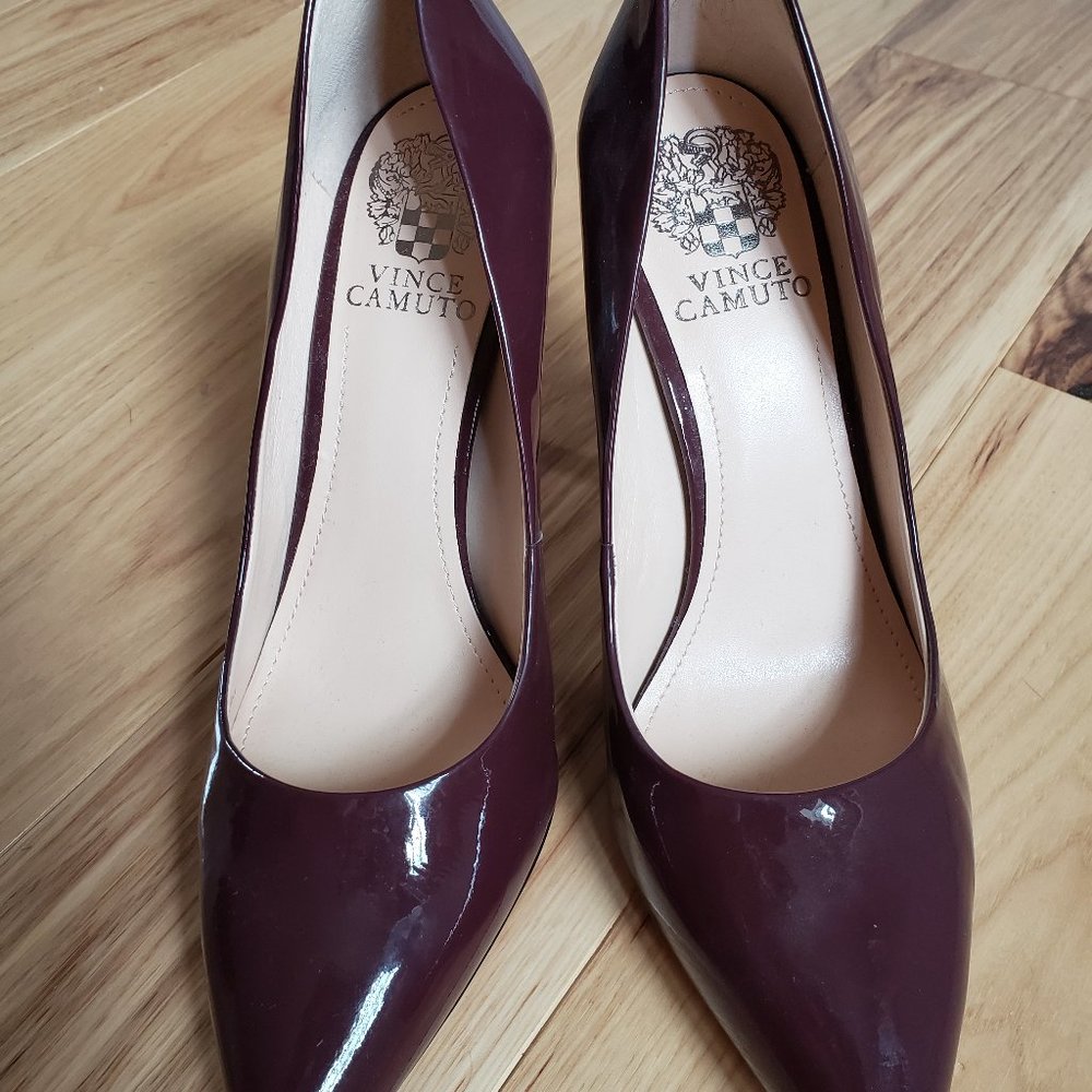 Vince Camuto high heel pumps